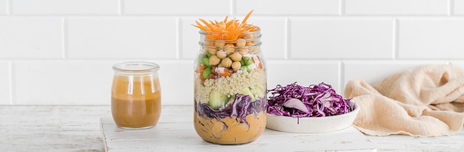 Mason Jar Thai Peanut Salad